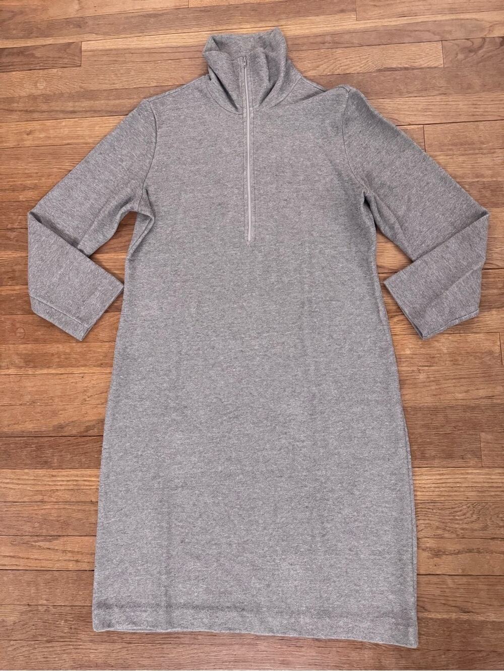 Weekenders Women's Gray Knee Length Quarter Zip Sweatshirt Dress - Size M
b21
